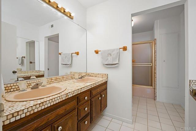 Detail Gallery Image 34 of 61 For 635 Nyes Pl, Laguna Beach,  CA 92651 - 4 Beds | 2/1 Baths