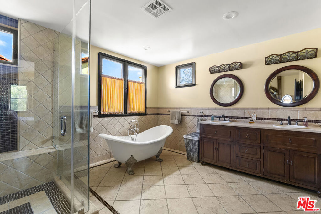 MLS #26873979 image #21