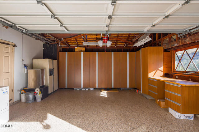 Detail Gallery Image 13 of 36 For 3727 Beechglen Dr, La Crescenta,  CA 91214 - 3 Beds | 2 Baths