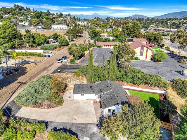 10183 Madrid Way, Spring Valley CA: https://media.crmls.org/mediaz/162ec0cd-6cb0-4c1b-a681-fe0b9a0ba824.jpg