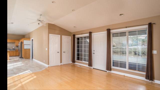 350 San Benancio Road, Salinas CA: https://media.crmls.org/mediaz/162f57fd-103b-4f10-a2a4-d670012c51ed.jpg