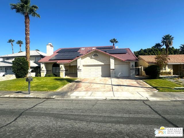 68200 Durango Road, Cathedral City CA: https://media.crmls.org/mediaz/162f9149-ce12-4a9e-9c53-55cdf9064acc.jpg