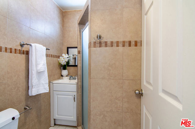 3556 Butler Avenue, Los Angeles CA: https://media.crmls.org/mediaz/16308ac1-33b8-4152-a5cb-acd8ea7305b0.jpg