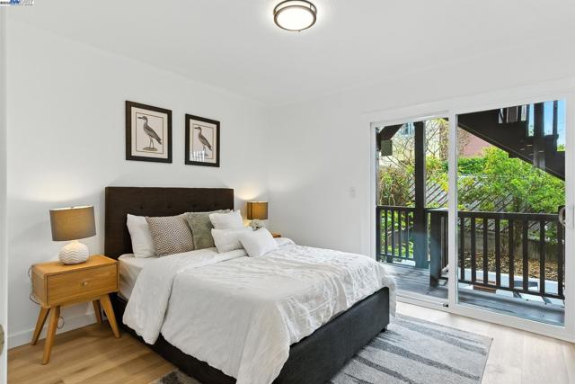 100 Byrne St, Daly City CA: https://media.crmls.org/mediaz/1630ad77-0a9a-4767-95c7-50f269fc78a0.jpg