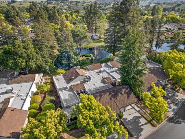 6139 Montgomery Place, San Jose CA: https://media.crmls.org/mediaz/1631b2a1-e0be-45c4-82b4-e34f0d05fb05.jpg