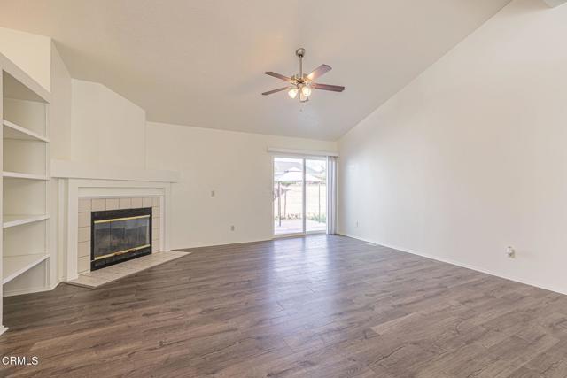 Detail Gallery Image 12 of 50 For 20046 Canyon View Dr, Santa Clarita,  CA 91351 - 3 Beds | 2 Baths