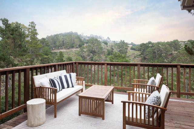 3594 Eastfield Court, Carmel CA: https://media.crmls.org/mediaz/1632d541-785f-4997-90b5-f6455583425a.jpg
