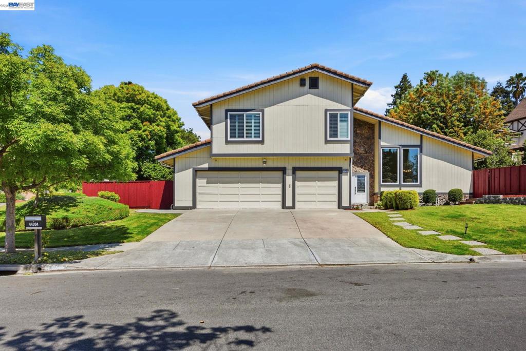 44304 Paiute Ct