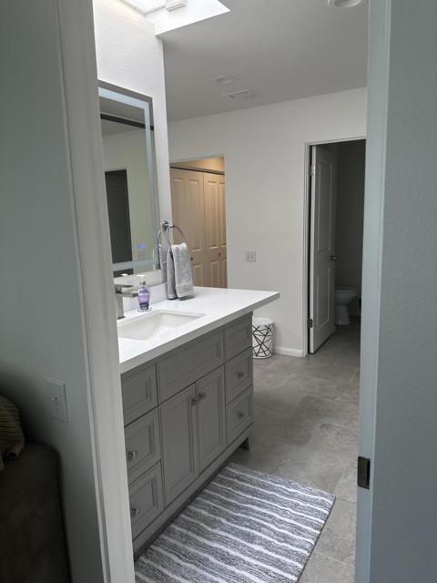 547 Desert West Drive, Rancho Mirage CA: https://media.crmls.org/mediaz/1632dd80-180e-483c-8aa3-e0c9c4129293.jpg