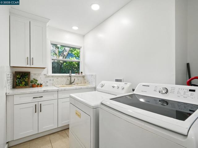 1836 Newell Ave, Walnut Creek CA: https://media.crmls.org/mediaz/16330b1e-67dc-45d0-b0cb-393eb7ed1c8d.jpg