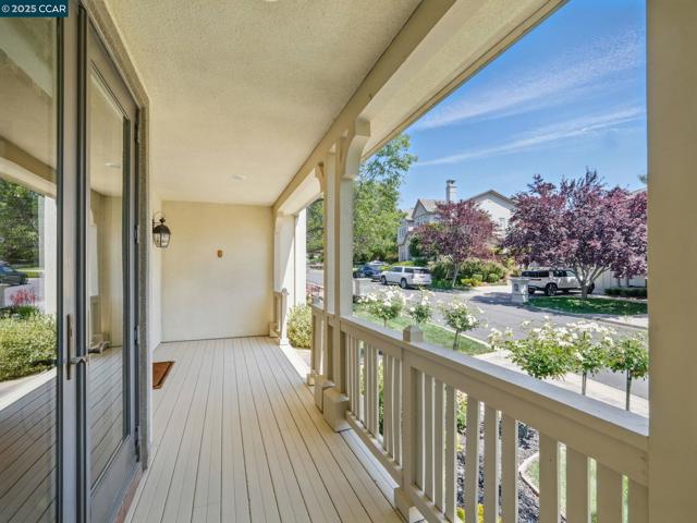 135 Diablo Ranch Ct, Danville CA: https://media.crmls.org/mediaz/1633891f-5d95-436c-84ad-e4e4635f1320.jpg