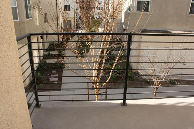 Detail Gallery Image 12 of 29 For 5502 Caminito Sandwaves #173,  San Diego,  CA 92154 - 4 Beds | 3/1 Baths