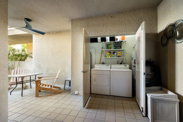 255 S Avenida Caballeros #302, Palm Springs, CA 92262