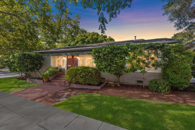 327 Bachman Avenue, Los Gatos CA: https://media.crmls.org/mediaz/1634d64d-8ec9-4ec1-9761-3d3cde2a0873.jpg