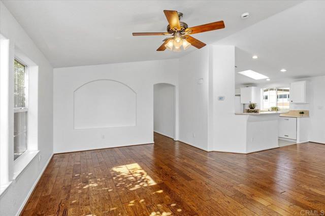 1930 W San Marcos Blvd, San Marcos CA: https://media.crmls.org/mediaz/1635d3c0-ef44-4471-9c21-8dc79c549a62.jpg