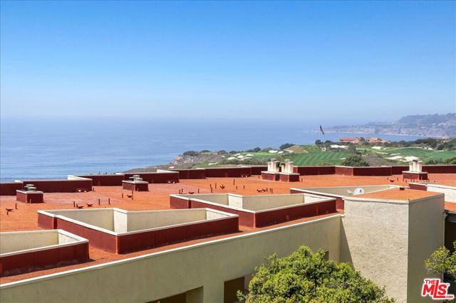 3200 LA ROTONDA Drive, Rancho Palos Verdes, California 90275, 2 Bedrooms Bedrooms, ,2 BathroomsBathrooms,Residential,Sold,LA ROTONDA,22151235