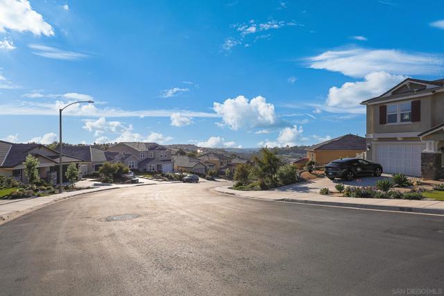 893 Woodhaven Rd, San Marcos CA: https://media.crmls.org/mediaz/1637cb10-9fab-4dbf-9e6f-574b944e85b9.jpg