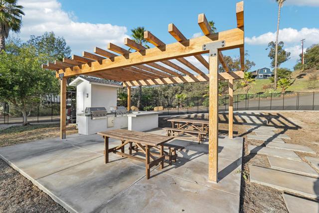 26086 Bear Valley Heights Road, Escondido CA: https://media.crmls.org/mediaz/1637f47c-60a7-4bae-8114-a19aec4ea076.jpg