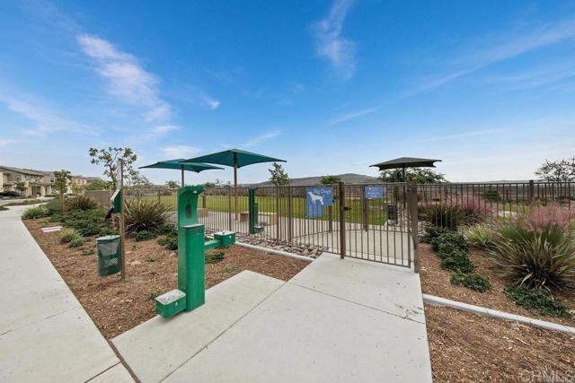 Detail Gallery Image 13 of 16 For 1935 Avenida Citron #113,  Chula Vista,  CA 91913 - 3 Beds | 2/1 Baths