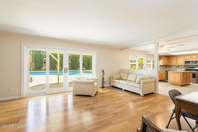 23300 Ingomar Street, Canoga Park CA: https://media.crmls.org/mediaz/163a1c65-75a3-4fa4-819c-1ef929a2949f.jpg