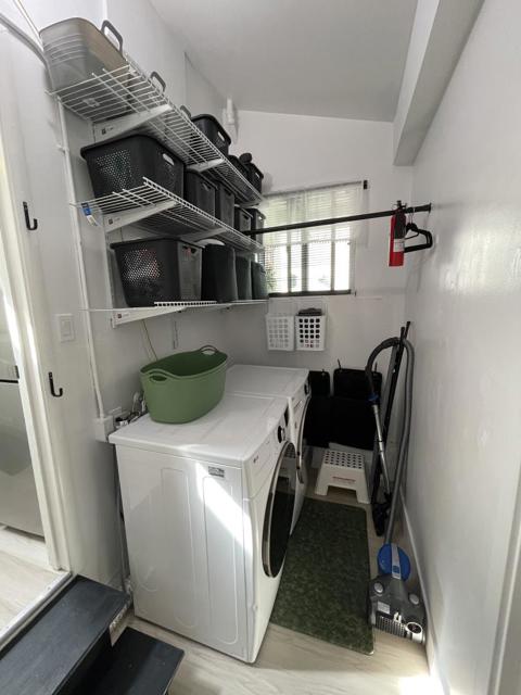 644 Buckeye Street, Redwood City CA: https://media.crmls.org/mediaz/163a29ce-f676-435a-9b30-dc59b34f2dcd.jpg