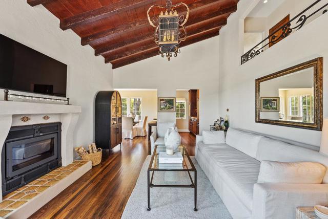 547 Monterey, Aptos CA: https://media.crmls.org/mediaz/163a36f1-09ce-4bbe-a865-b7f17ac66753.jpg
