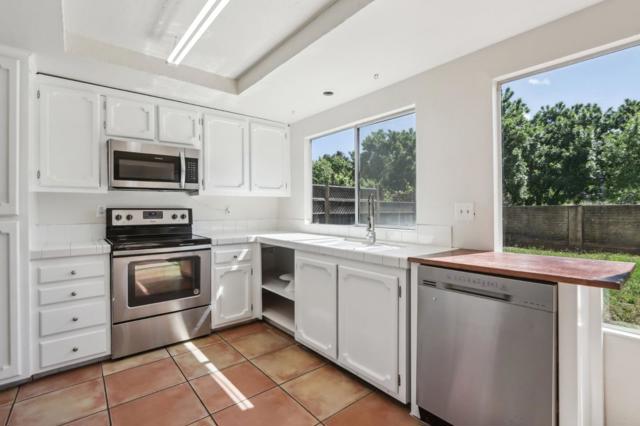 7433 Crawford Drive, Gilroy CA: https://media.crmls.org/mediaz/163ab3c1-045b-4db0-941d-6caf86bc3c5c.jpg