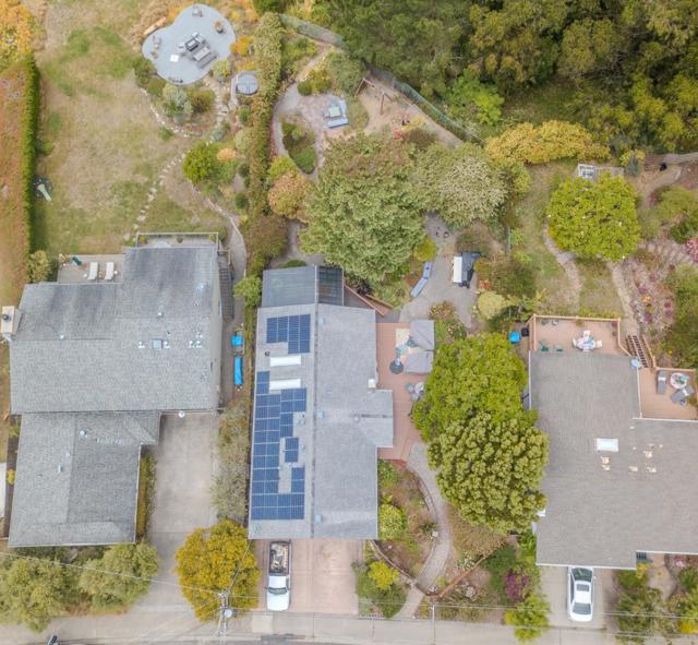 1327 Crespi Drive, Pacifica CA: https://media.crmls.org/mediaz/163b3d98-63be-463d-ab94-e18ef1081545.jpg