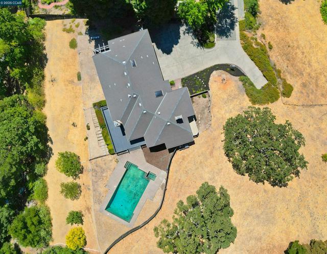Image 33 of 34 For 36 Candlewood Place