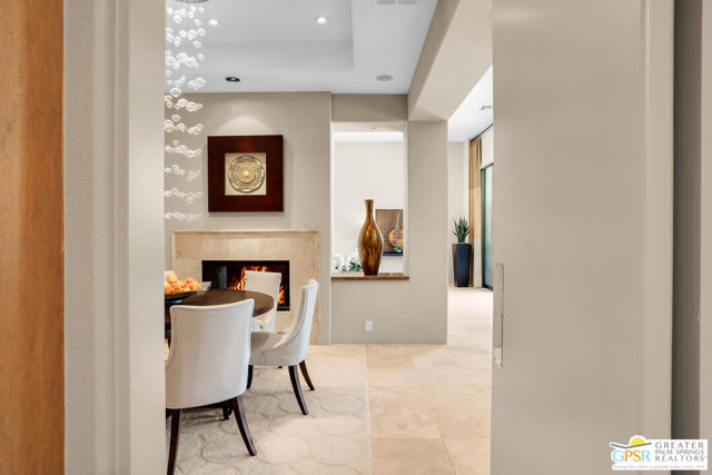 39700 Keenan Drive, Rancho Mirage CA: https://media.crmls.org/mediaz/163bc12b-0cbb-44ef-8b2b-56988ce0e57c.jpg