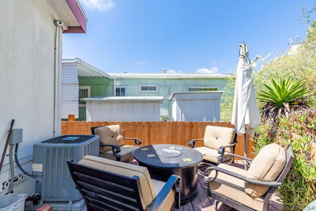 120 Sherri Ln, Oceanside CA: https://media.crmls.org/mediaz/163c34c2-f9cb-4a30-a1b3-ab1335229e24.jpg