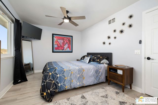 Image 13 of 28 For 72733 Willow Street 3
