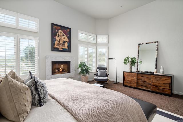 14730 Caminito Porta Delgada, Del Mar CA: https://media.crmls.org/mediaz/163cdd04-22e2-4dfb-9cdd-27191e28bdd3.jpg