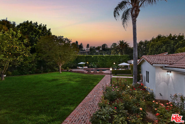 4177 KESTER Avenue, Sherman Oaks CA: https://media.crmls.org/mediaz/163e01a0-c2f1-49e8-bf92-5dcb4840e998.jpg
