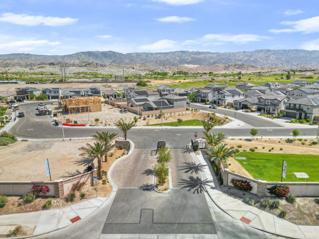 84151 Novello Drive, Indio CA: https://media.crmls.org/mediaz/163e608f-044f-4fb4-9527-5d4132a38276.jpg