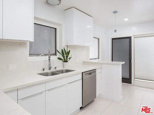 6302 N San Gabriel Boulevard, San Gabriel CA: https://media.crmls.org/mediaz/163f1fb8-11ff-458a-b6e4-b892dc979cf1.jpg