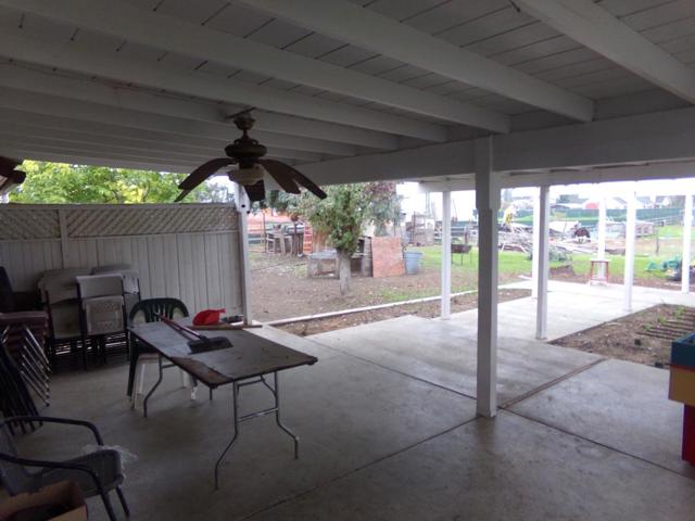 19650 Road 31, Madera CA: https://media.crmls.org/mediaz/163f7491-be8e-4778-88a3-50b0117f748c.jpg