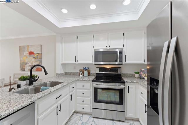 968 Huntington Terrace, Fremont CA: https://media.crmls.org/mediaz/163f9fdf-aa5f-4000-a380-b204ea8ecb99.jpg