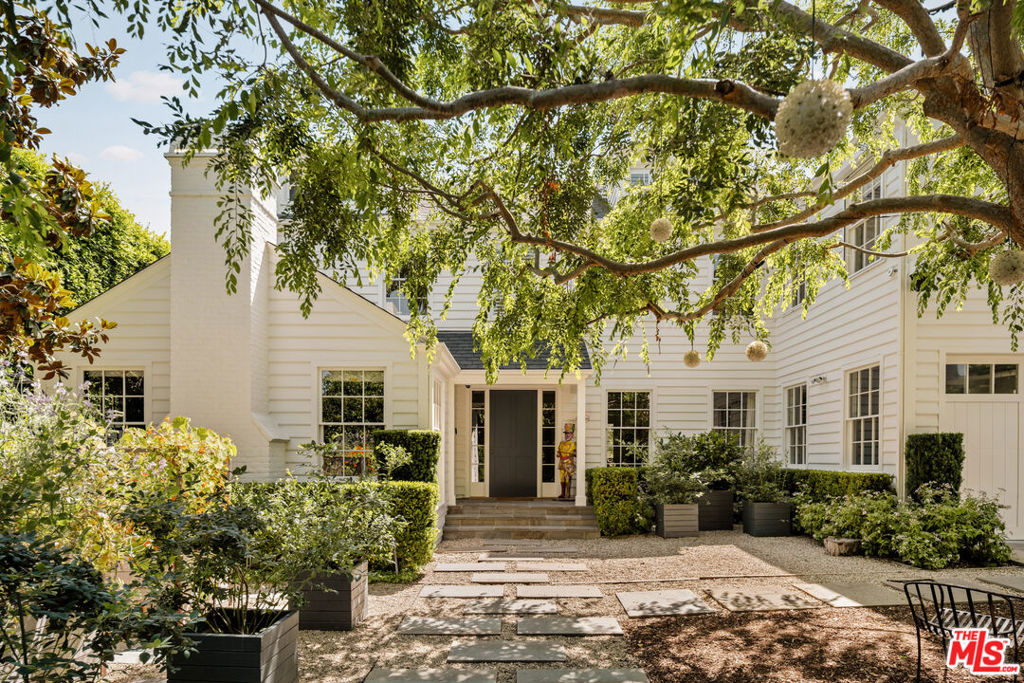 589 Moreno Avenue