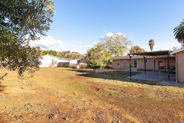 10546 VALLE VISTA RD, Lakeside CA: https://media.crmls.org/mediaz/164035ff-962b-4a36-be78-0cca9b8779ce.jpg