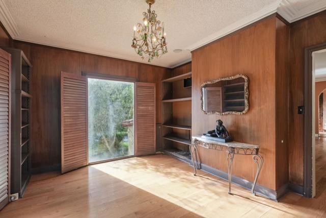 730 Hillsborough Boulevard, Hillsborough CA: https://media.crmls.org/mediaz/16414a81-8fd5-4c99-8349-749c1d4168db.jpg