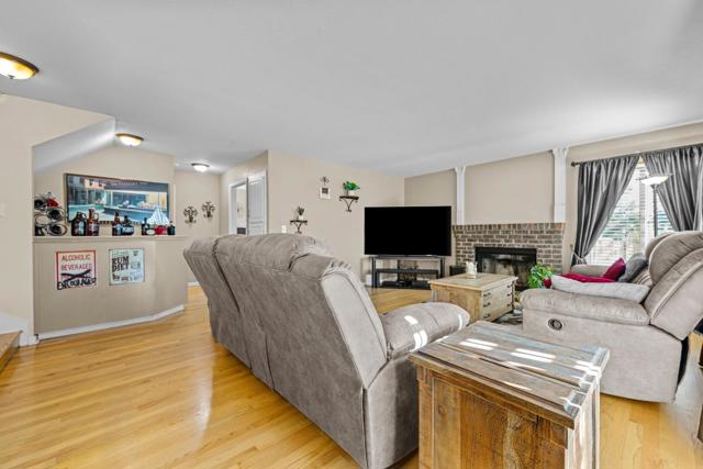 151 Tierra Del Sol, Hollister CA: https://media.crmls.org/mediaz/16415d75-d380-417f-85ed-079fe60ac52e.jpg
