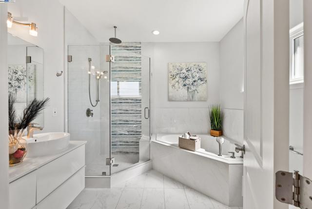 12763 Camrose Ave, Saratoga CA: https://media.crmls.org/mediaz/1641cf30-b6ed-4fac-a734-867fe22e9789.jpg