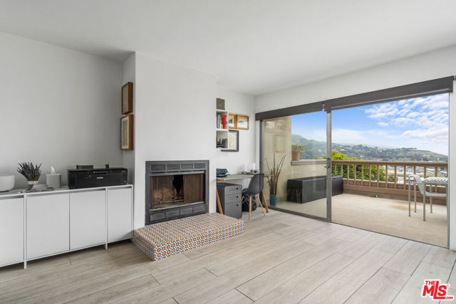 23910 De Ville Way, B photo 8