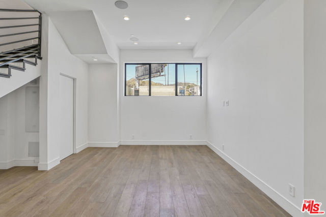 1445 1/4 N Martel Avenue, Los Angeles CA: https://media.crmls.org/mediaz/16432724-505b-4f1f-a0eb-35ee3397a776.jpg