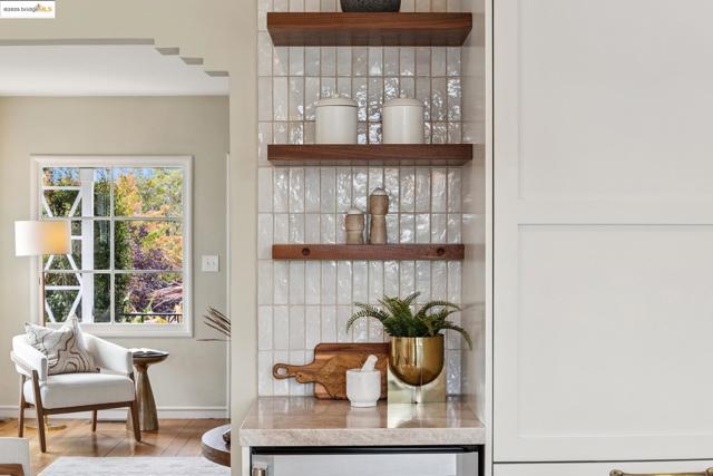 1511 Rose St, Berkeley CA: https://media.crmls.org/mediaz/164335ab-b54e-47b1-9c11-8e8486341456.jpg