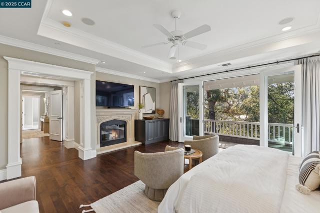 3656 Old Blackhawk Rd, Danville CA: https://media.crmls.org/mediaz/1644c046-d3af-4d85-9873-829350c8d654.jpg