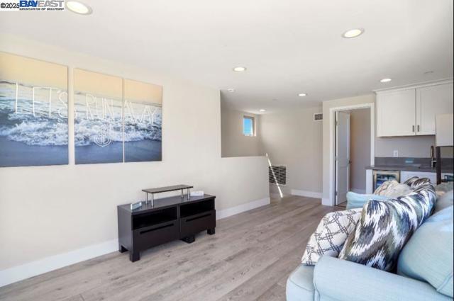1122 Oliver Ave, San Diego CA: https://media.crmls.org/mediaz/1645407c-3e2b-4ded-86b8-19f834d39028.jpg