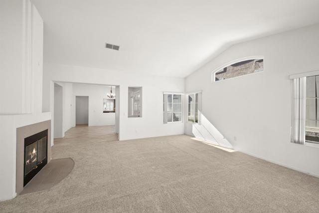 2505 LA COSTA AVE, Chula Vista CA: https://media.crmls.org/mediaz/16454dea-e14e-43ca-aaeb-2a5ade2137c9.jpg