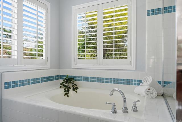 31503 Stardust Lane, Valley Center CA: https://media.crmls.org/mediaz/1645e42c-4910-41ce-89e8-33d2bd08c4fe.jpg